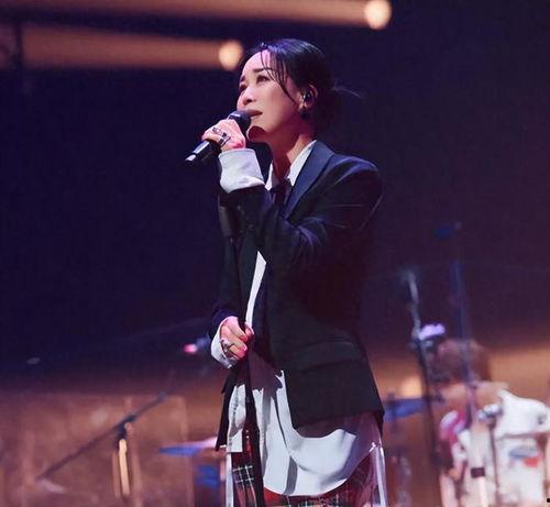 甄妮最新爆料视频播放,娱乐圈不为人知的秘密  第2张