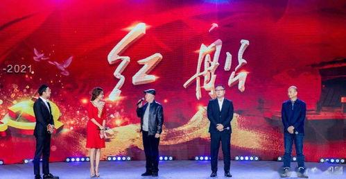 小杨爆料大杨夜钓视频,小杨揭秘大杨神秘夜钓视频