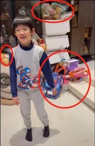 洪金宝儿子爆料了吗视频,揭秘家族背后故事 第2张 洪金宝儿子爆料了吗视频,揭秘家族背后故事 第2张