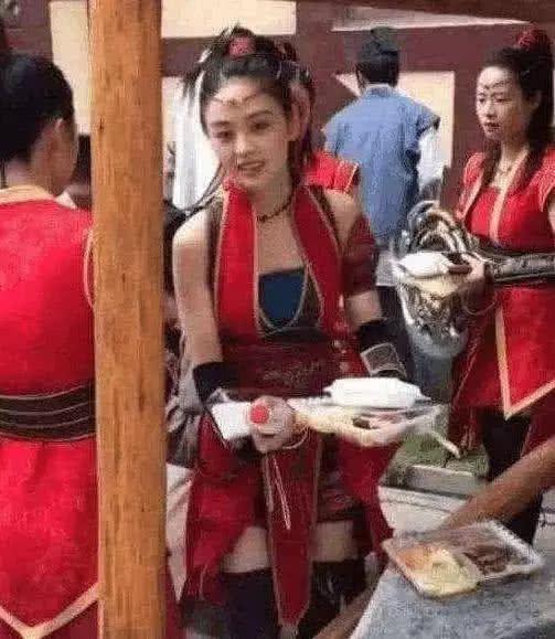 横店胖妹爆料视频下载,揭秘娱乐圈幕后真相 第3张 横店胖妹爆料视频下载,揭秘娱乐圈幕后真相 第3张