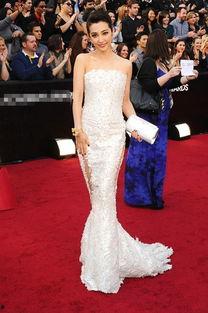 爆料女星抢红毯视频大全,女星抢镜瞬间大盘点 第2张 爆料女星抢红毯视频大全,女星抢镜瞬间大盘点 第2张