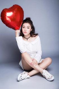 娱乐爆料邓伦乔欣,甜蜜互动引网友热议 第2张 娱乐爆料邓伦乔欣,甜蜜互动引网友热议 第2张