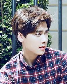 李易峰事件最新爆料微博,真相大白，娱乐圈风云再起