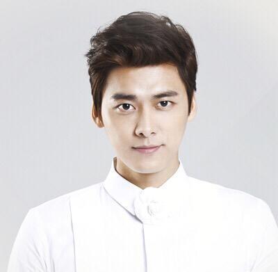 娱乐吃瓜男艺人,揭秘吃瓜男艺人背后的故事  第2张