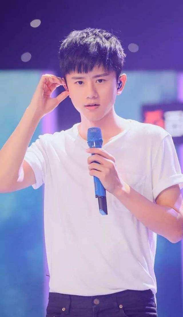 张杰直播间爆料视频,独家爆料背后的精彩瞬间